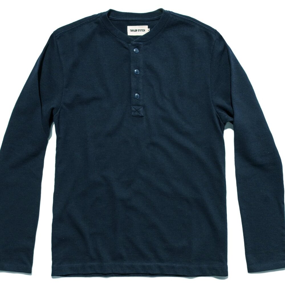 Taylor Stitch The Heavy Bag Henley in Navy